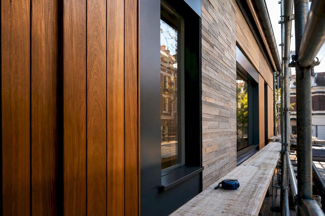 Gevelrenovatie met verschillende soorten materialen